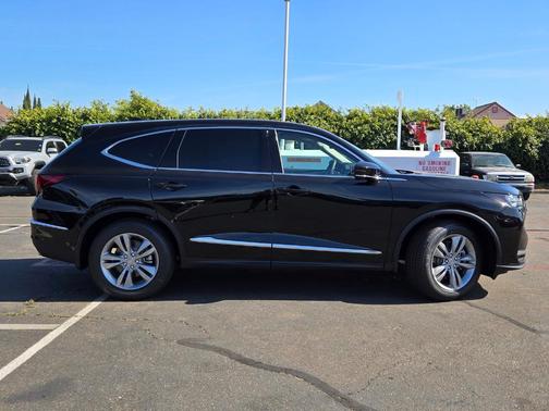 2025 Acura MDX Base