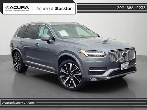 Gray Metallic 2019 Volvo XC90 T6 Inscription
