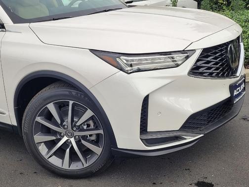 Platinum White Pearl 2026 Acura MDX Technology Package