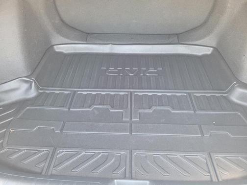Lunar Silver Metallic 2024 Honda Civic Sport