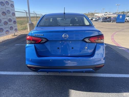 2024 Nissan Versa 1.6 S