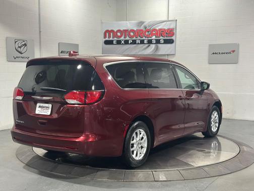 2018 Chrysler Pacifica LX