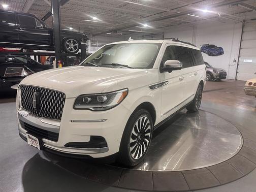 2023 Lincoln Navigator Black Label