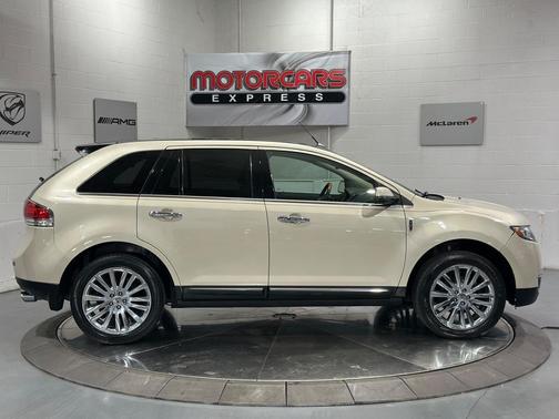 Platinum Dune Metallic Tri-Coat 2014 Lincoln MKX Base