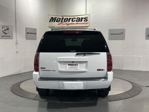 2011 GMC Yukon XL Denali
