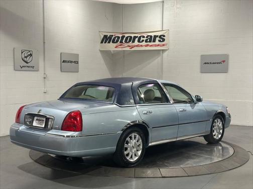 2009 Lincoln Town Car Signature