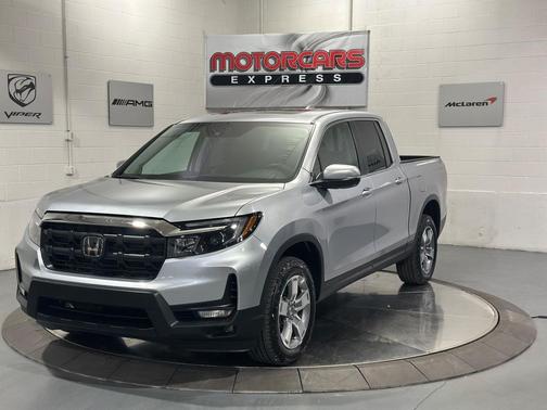 Solar Silver Metallic 2025 Honda Ridgeline RTL