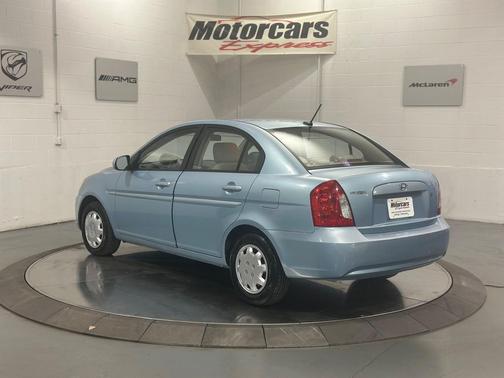 2011 Hyundai Accent SE