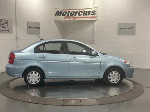 2011 Hyundai Accent SE