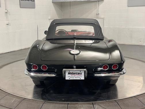 1961 Chevrolet Corvette Convertible