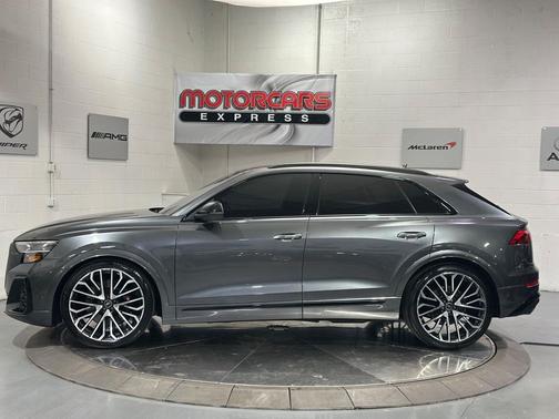 Daytona Gray Pearl Effect 2024 Audi SQ8 4.0T Prestige