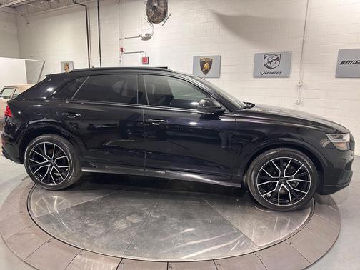 Orca Black Metallic 2020 Audi SQ8 4.0T Prestige