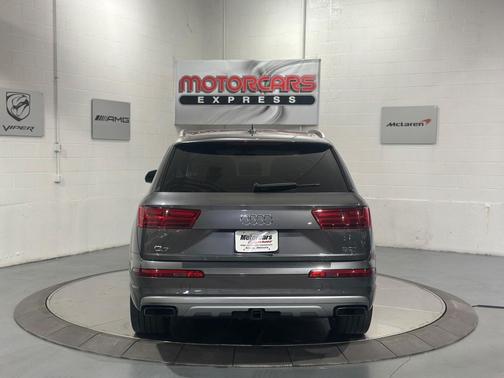 Graphite Gray Metallic 2018 Audi Q7 3.0T Prestige