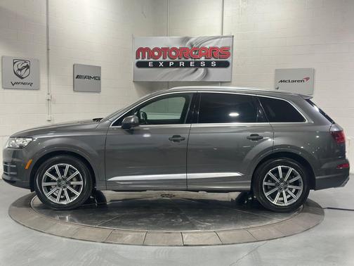 Graphite Gray Metallic 2018 Audi Q7 3.0T Prestige