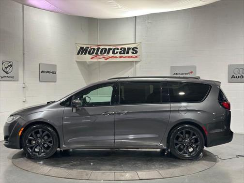 2018 Chrysler Pacifica Touring-L