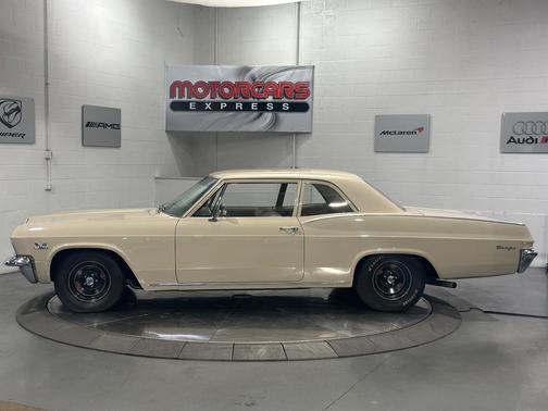 1965 Chevrolet Biscayne Hard Top