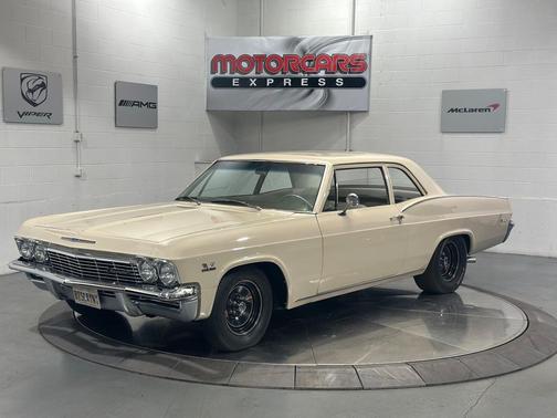 1965 Chevrolet Biscayne Hard Top