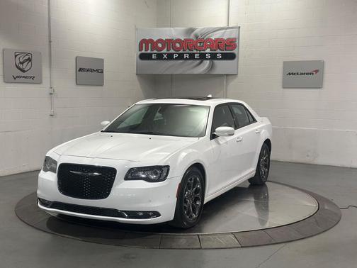 2017 Chrysler 300 S