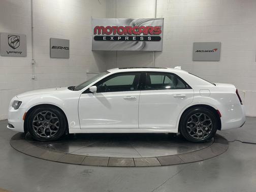 2017 Chrysler 300 S