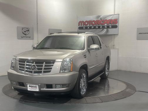 Quicksilver 2007 Cadillac Escalade EXT Base