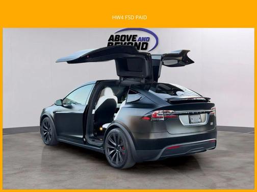 2023 Tesla Model X Plaid Tri Motor All-Wheel Drive