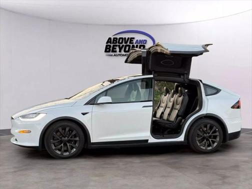 2023 Tesla Model X Standard Range