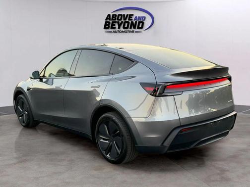 2026 Tesla Model Y Launch Series Long Range Sport Utility 4D