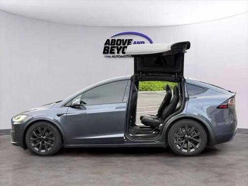 2023 Tesla Model X Standard Range