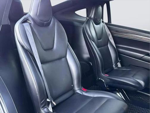 2023 Tesla Model X Standard Range