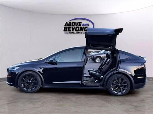 2023 Tesla Model X Standard Range