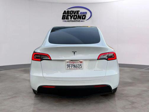 2023 Tesla Model Y Standard Sport Utility 4D