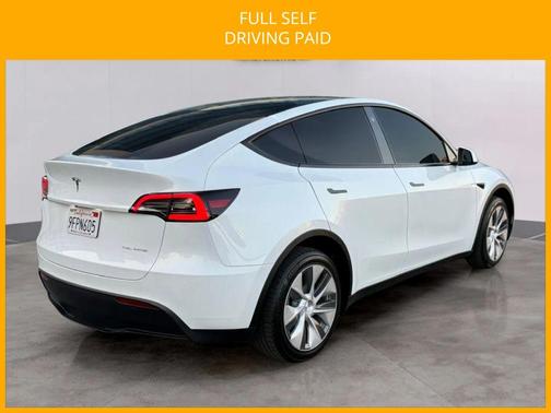 2022 Tesla Model Y Long Range Dual Motor All-Wheel Drive