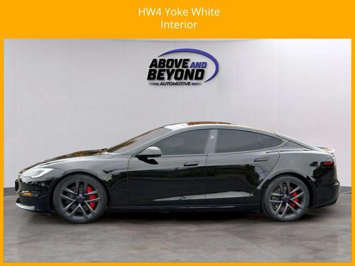2023 Tesla Model S Plaid