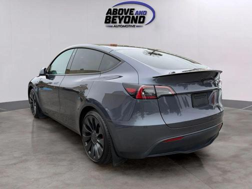 2023 Tesla Model Y Performance Dual Motor All-Wheel Drive