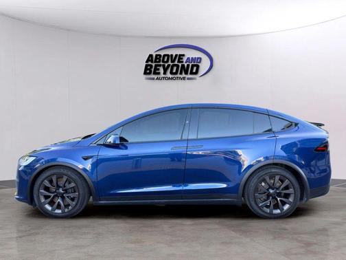 2023 Tesla Model X Standard Range