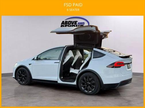 2023 Tesla Model X Standard Range
