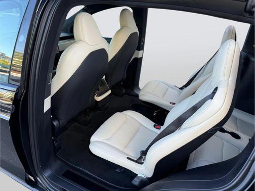 2023 Tesla Model X Standard Sport Utility 4D
