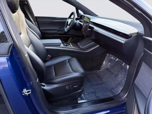 2023 Tesla Model X Standard Range