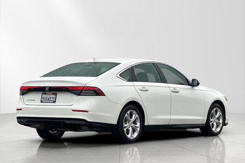 2025 Honda Accord LX 1.5T