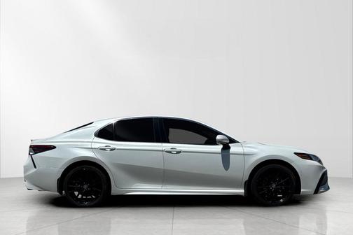 Wind Chill Pearl 2023 Toyota Camry XSE