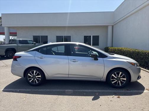 2021 Nissan Versa 1.6 SV