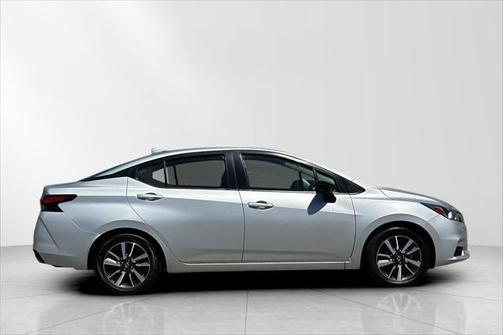 2021 Nissan Versa 1.6 SV