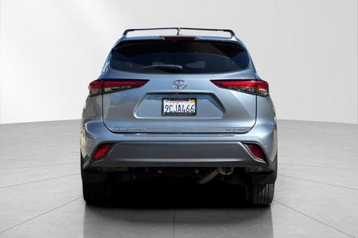 2022 Toyota Highlander Limited