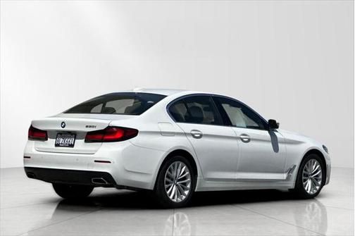 2021 BMW 530 530i