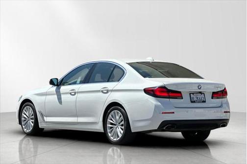 2021 BMW 530 530i