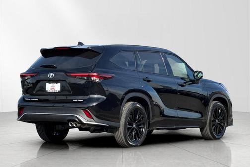 2026 Toyota Highlander XSE