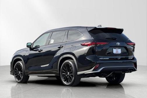 2026 Toyota Highlander XSE