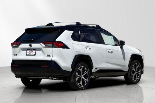 2025 Toyota RAV4 Hybrid SE