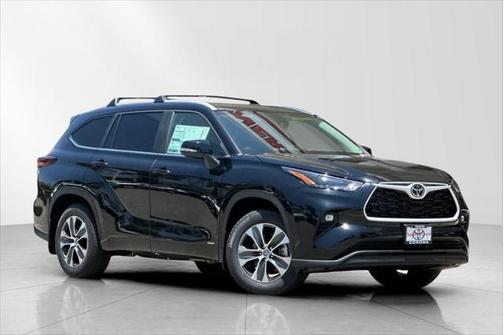 2025 Toyota Highlander Hybrid XLE