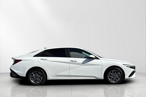 2024 Hyundai ELANTRA HEV Blue